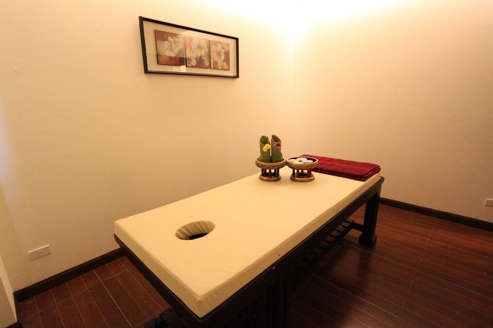 S Tara Grand Hotel Surat Thani Eksteriør billede